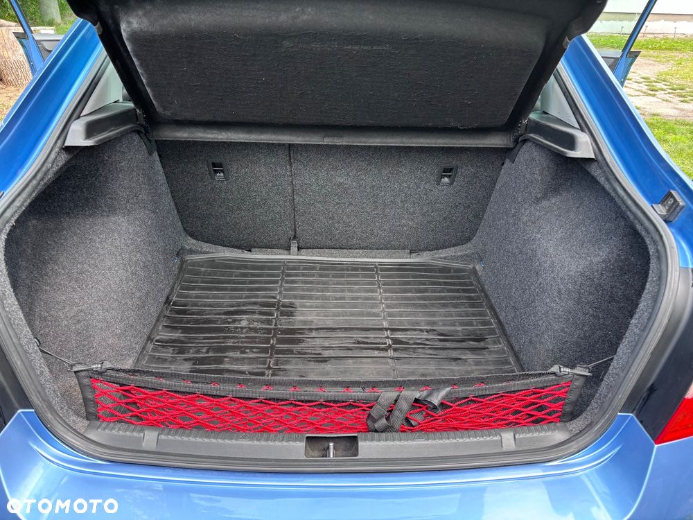 Skoda RAPID 1.2 TSI Ambition Max - 23