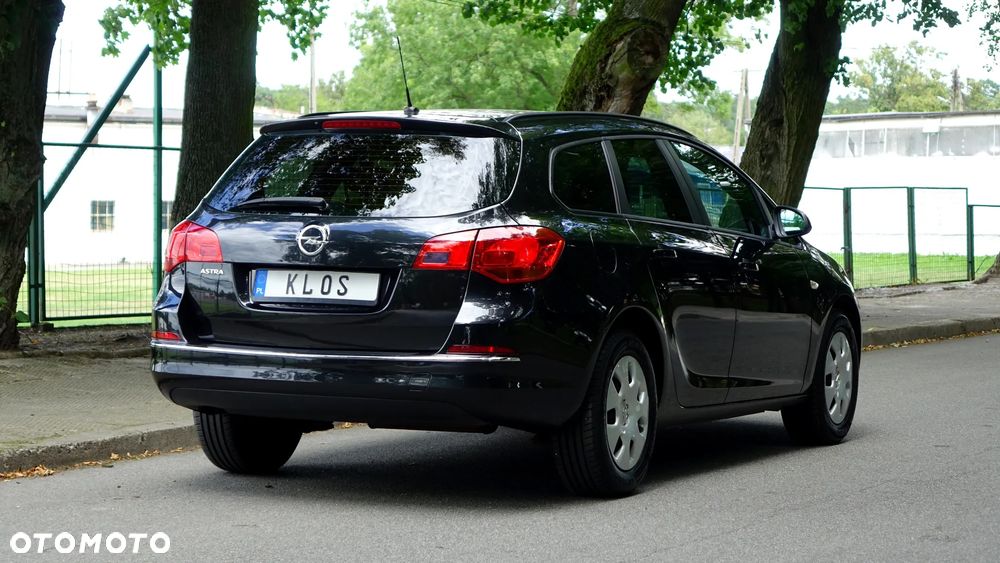 Opel Astra 1.4 Innovation - 33