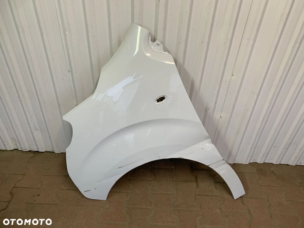 TOYOTA PROACE 2016- BŁOTNIK LEWY PRZEDNI PRZÓD - 1