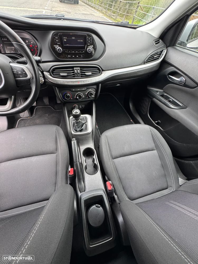 Fiat Tipo 1.3 M-Jet Easy - 9