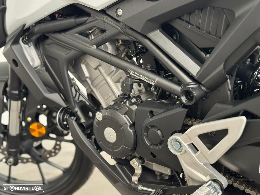 Honda CB 125 Neo Sports Café - 14