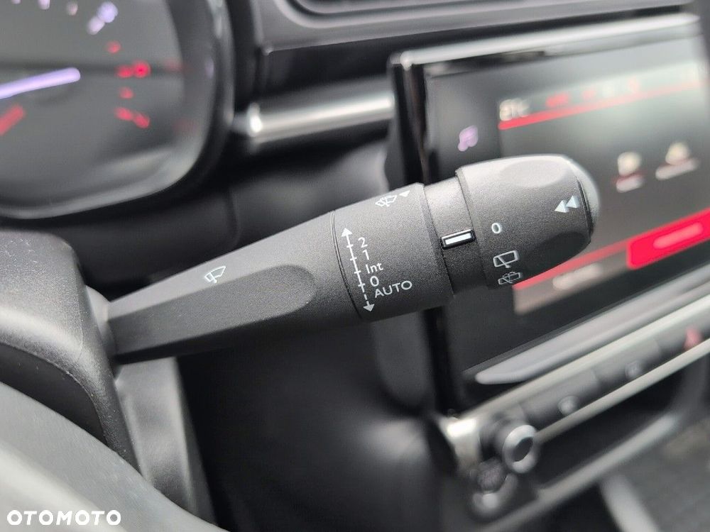 Citroën C3 1.2 PureTech Shine EAT6 - 27