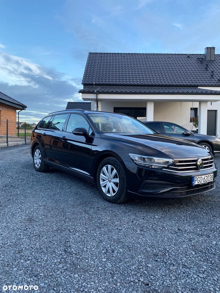 Volkswagen Passat 1.6 TDI SCR DSG Comfortline - 2