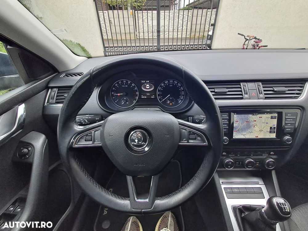 Skoda Octavia 2.0 TDI (Green tec) Style - 7