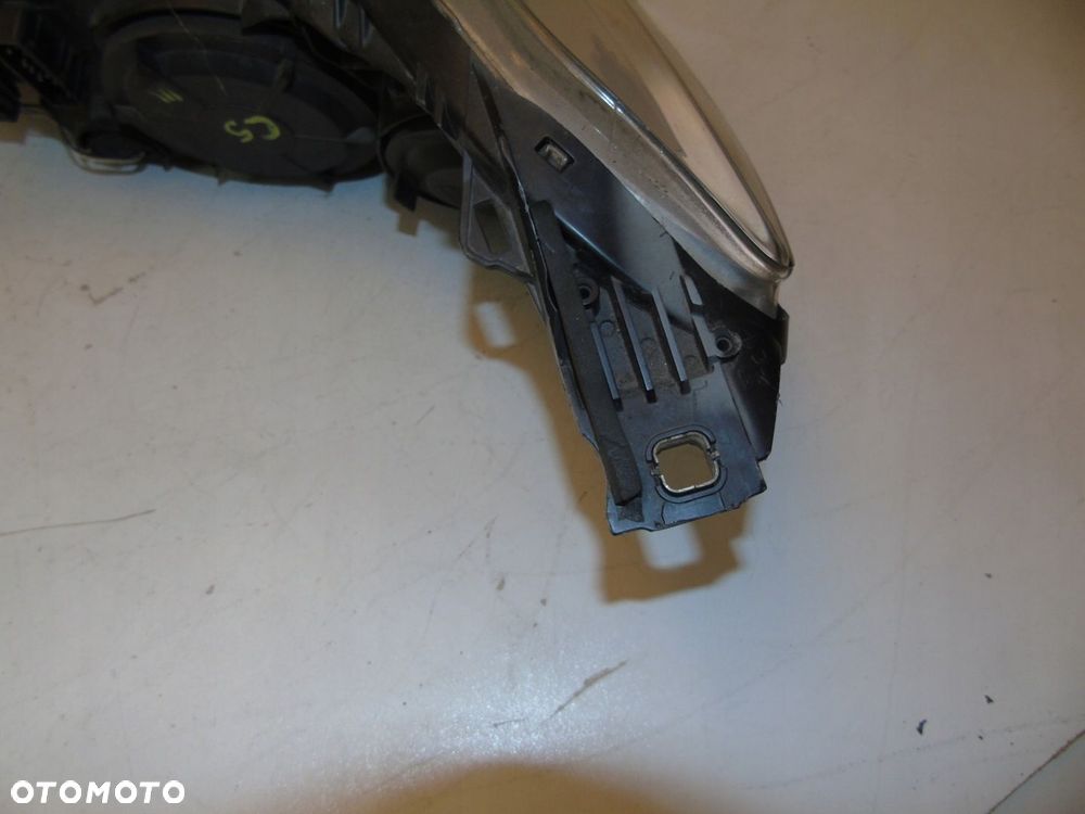 Citroen C5 III lampa prawa 9672694080 - 3