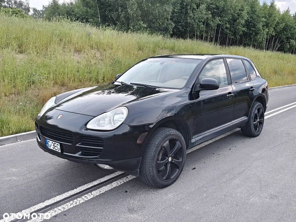 Porsche Cayenne - 2