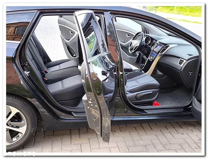 Hyundai i30 1.6 Automatik Style - 8