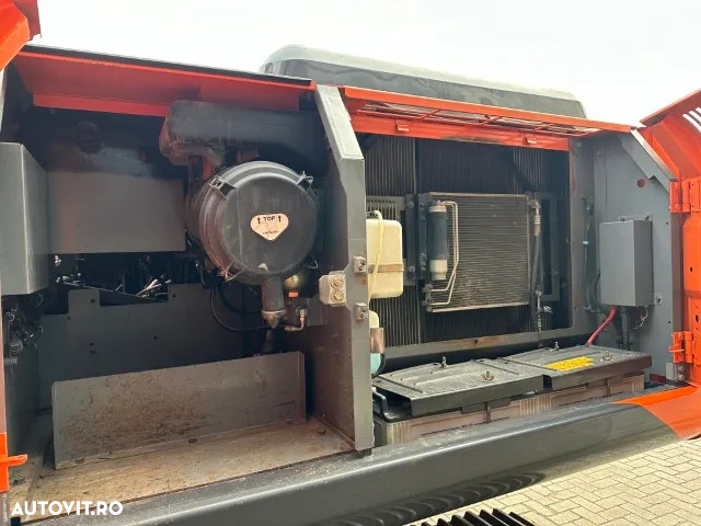 Hitachi ZX250LC-5B Long Reach 17 M - 15