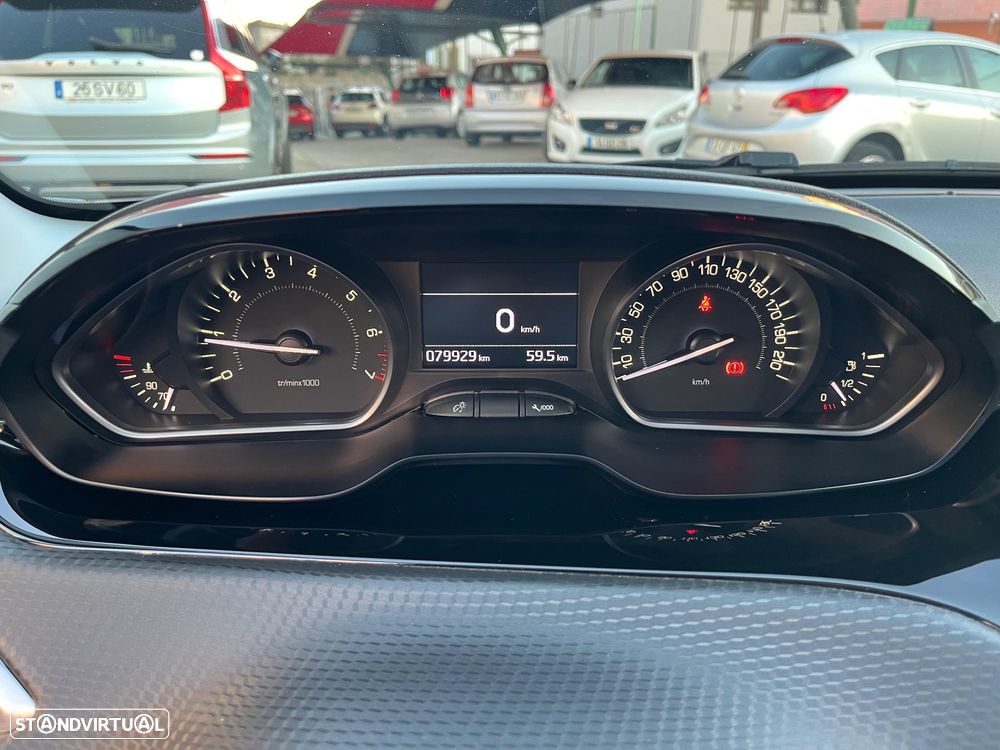 Peugeot 208 1.2 PureTech GT Line - 11