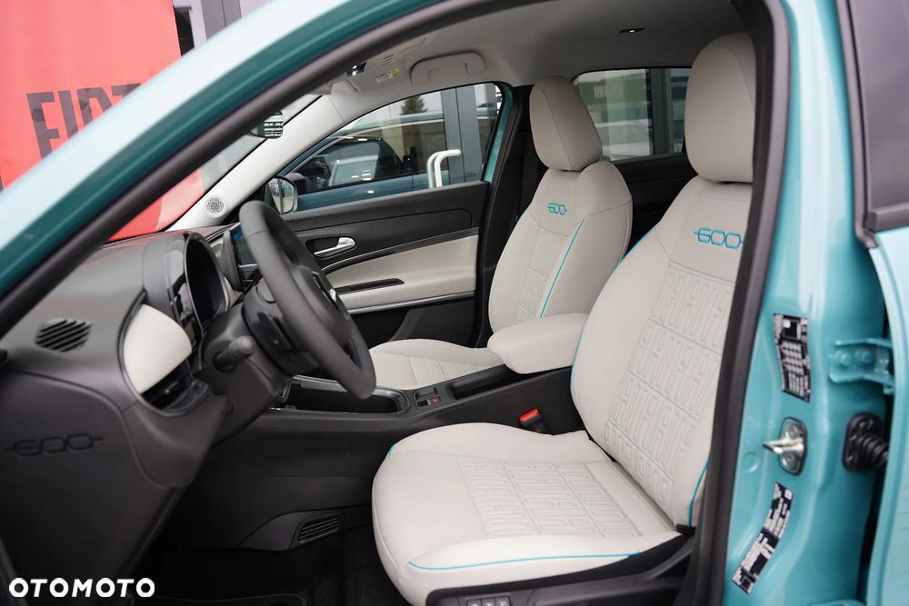 Fiat 600 1.2 Turbo La Prima eDCT - 8