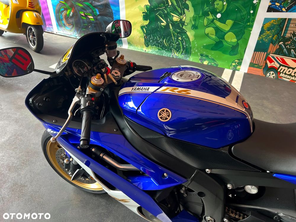 Yamaha R6 - 22