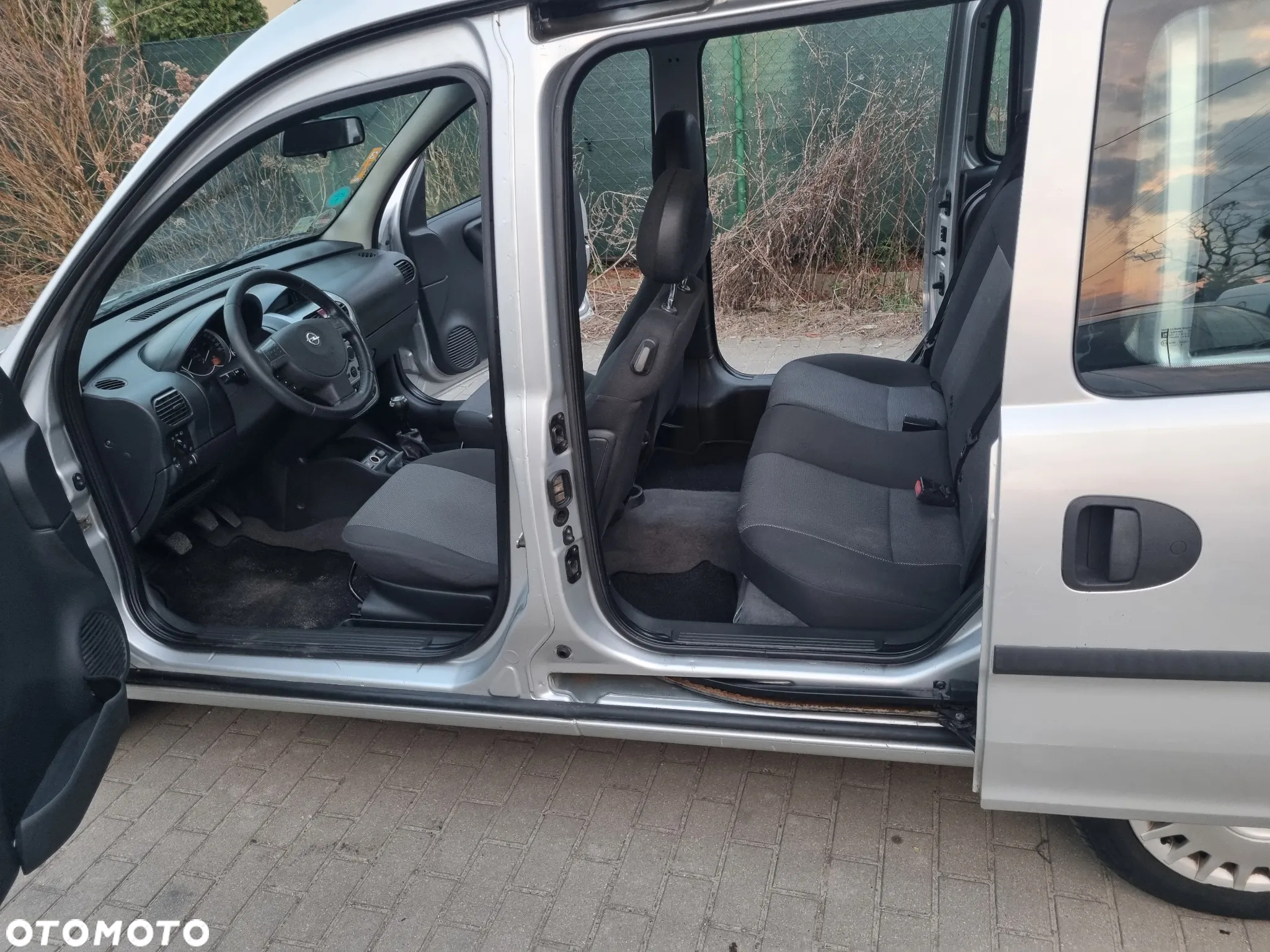 Opel Combo Tour 1.6 CNG Cosmo - 37
