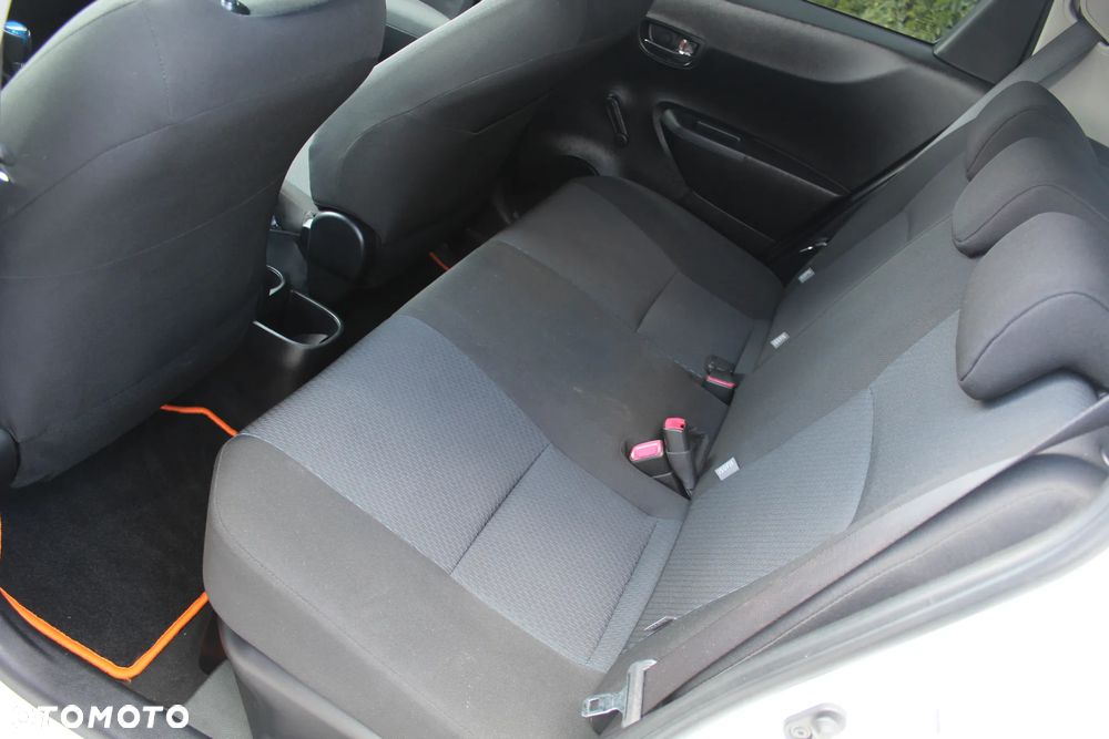 Toyota Yaris 1.5 VVT-i Style - 18