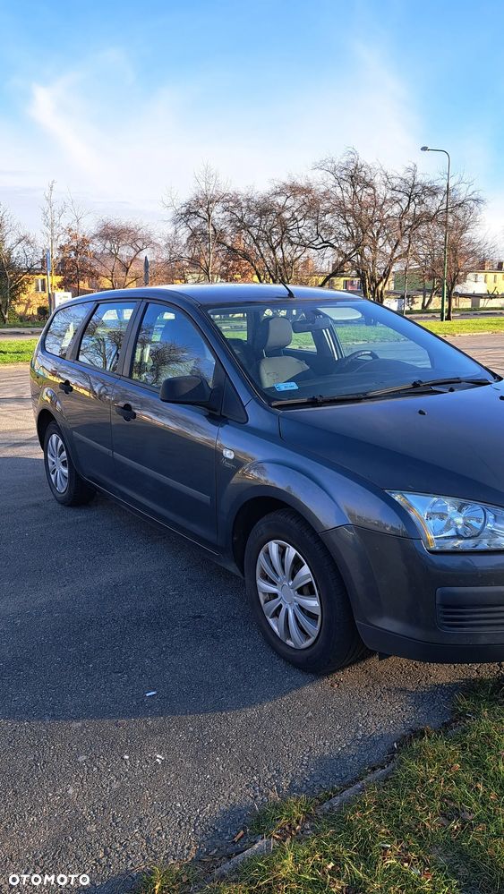 Ford Focus Ambiente - 2