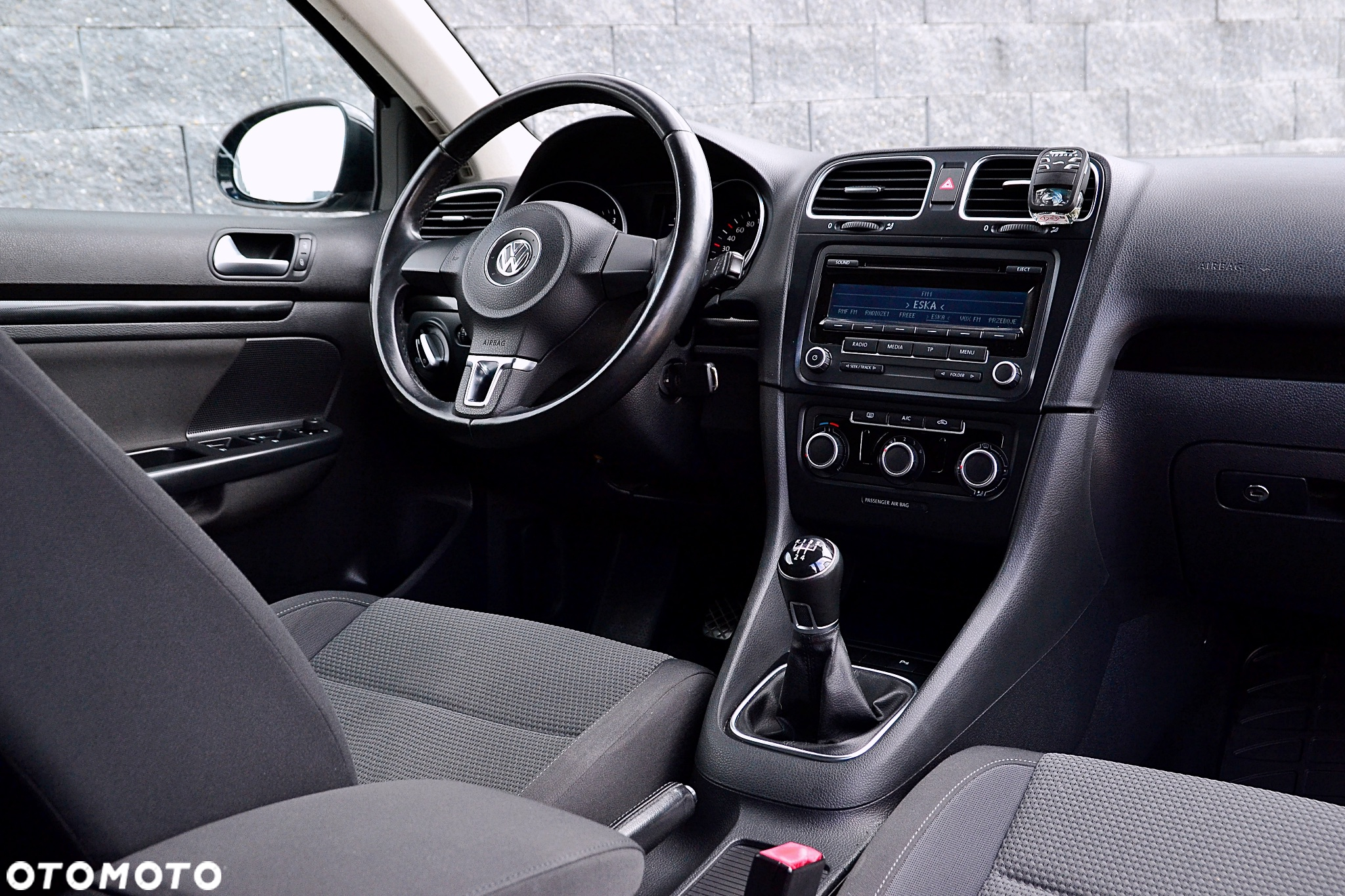 Volkswagen Golf 1.6 TDI BlueMotion Technology Comfortline - 14
