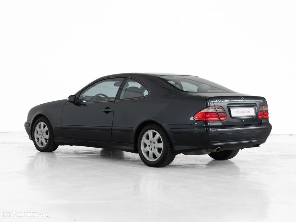 Mercedes-Benz CLK 200 - 4