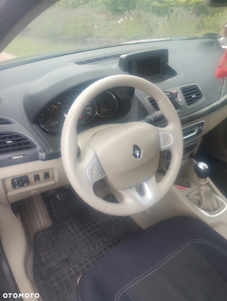 Renault Fluence dCi 110 FAP Dynamique - 10