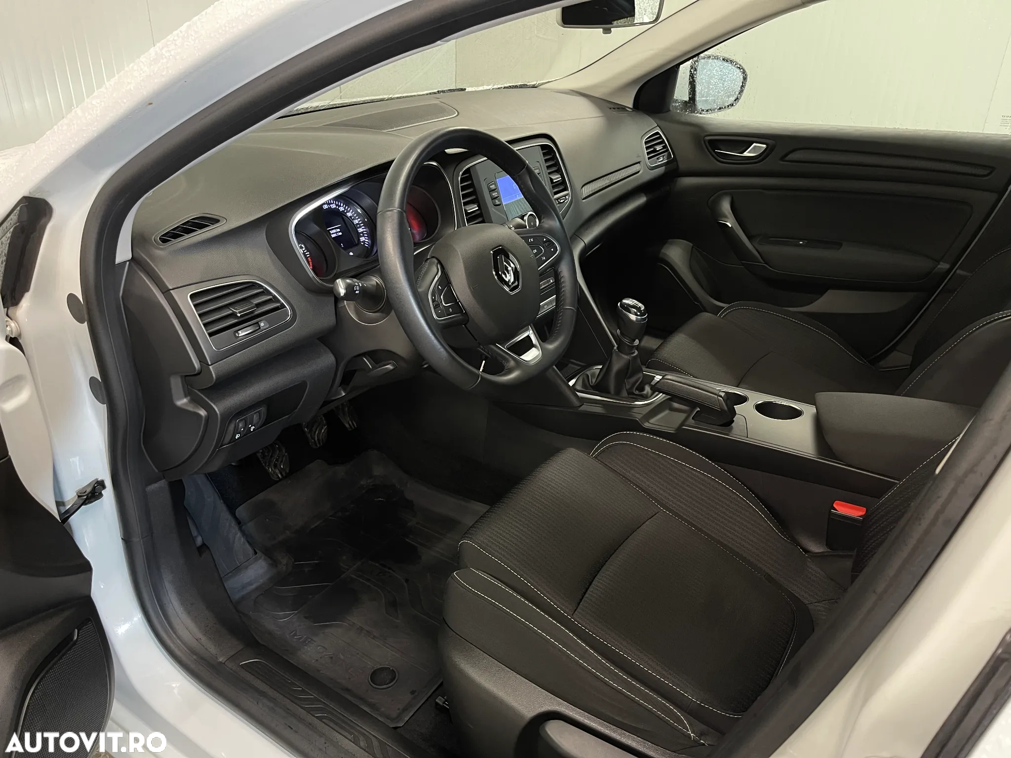 Renault Megane Blue dCi 116 Zen - 5