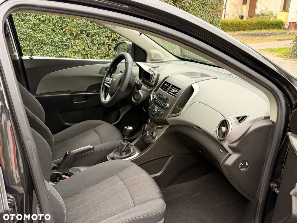 Chevrolet Aveo - 13