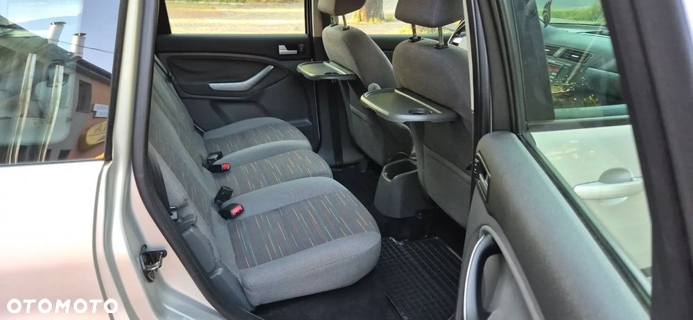 Ford C-MAX 1.8 Ambiente - 12