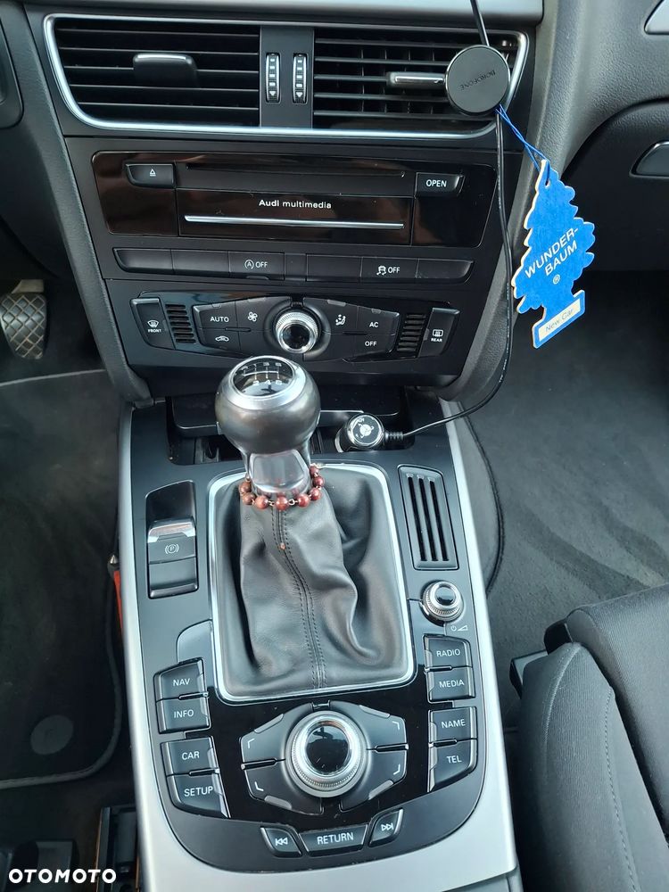 Audi A4 Avant 2.0 TDI - 16