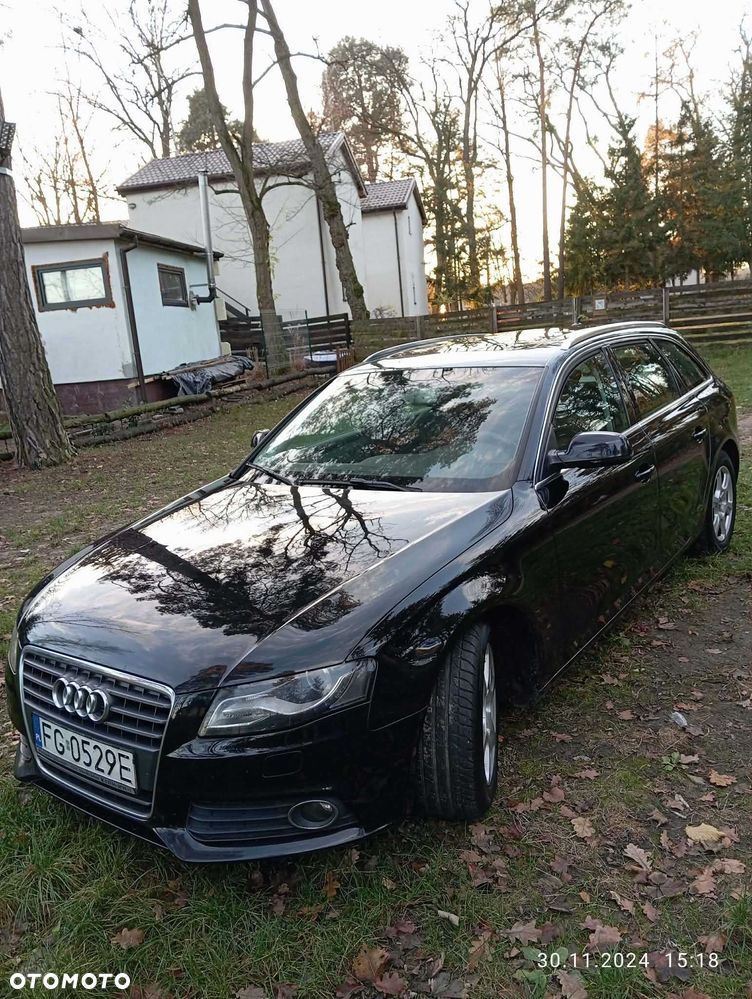 Audi A4 Avant - 1