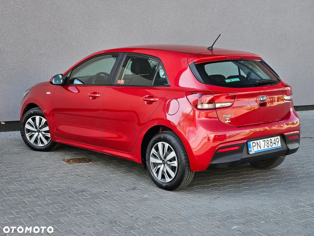 Kia Rio 1.2 L - 13