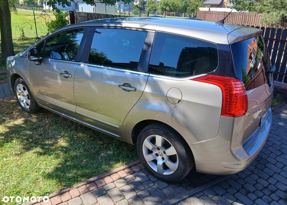Peugeot 5008 1.6 HDi Active - 11