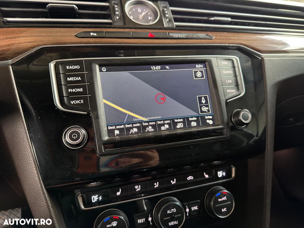 Volkswagen Passat 2.0 TDI DSG 4Motion Highline - 20