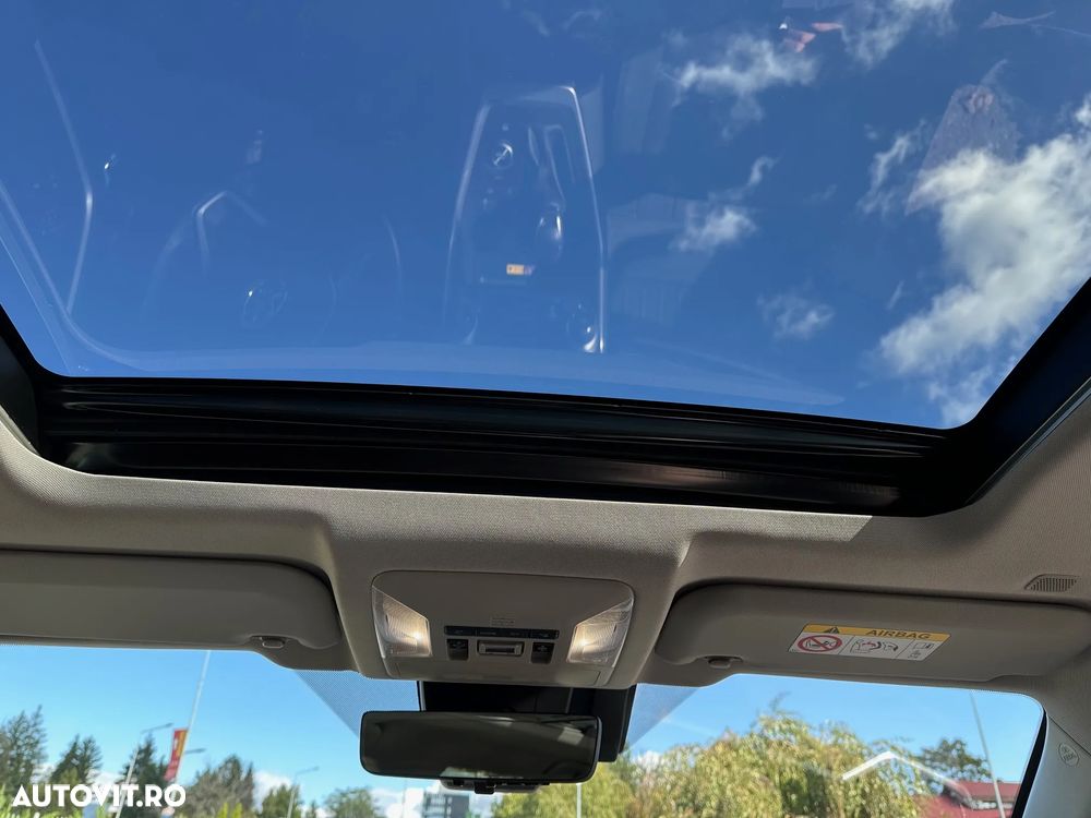 Toyota RAV4 2.5 Hybrid VVT-iE 4x4 Luxury Premium - 10