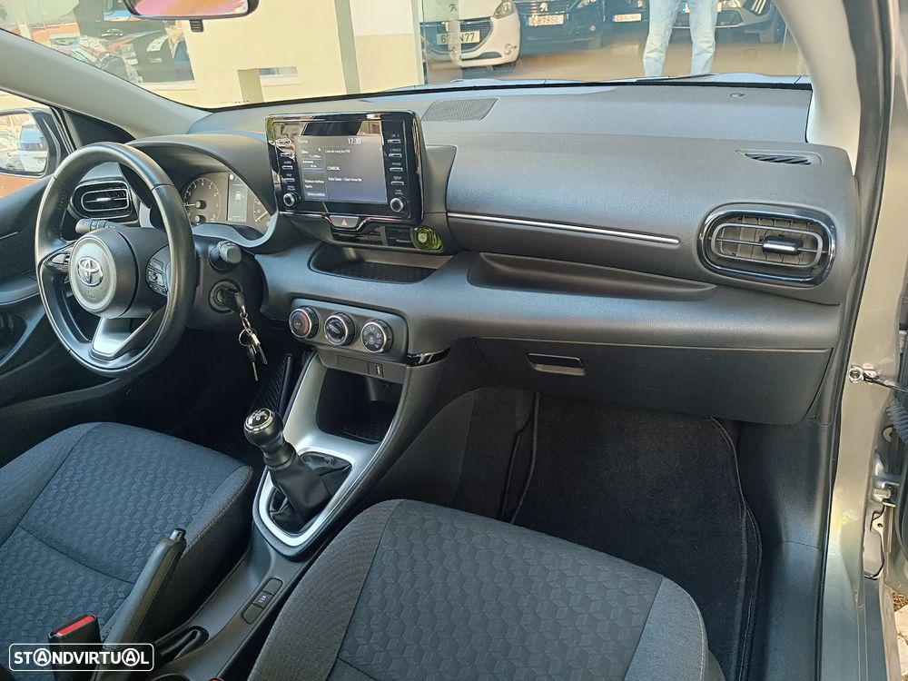 Toyota Yaris 1.0 VVT-i Comfort Plus - 18