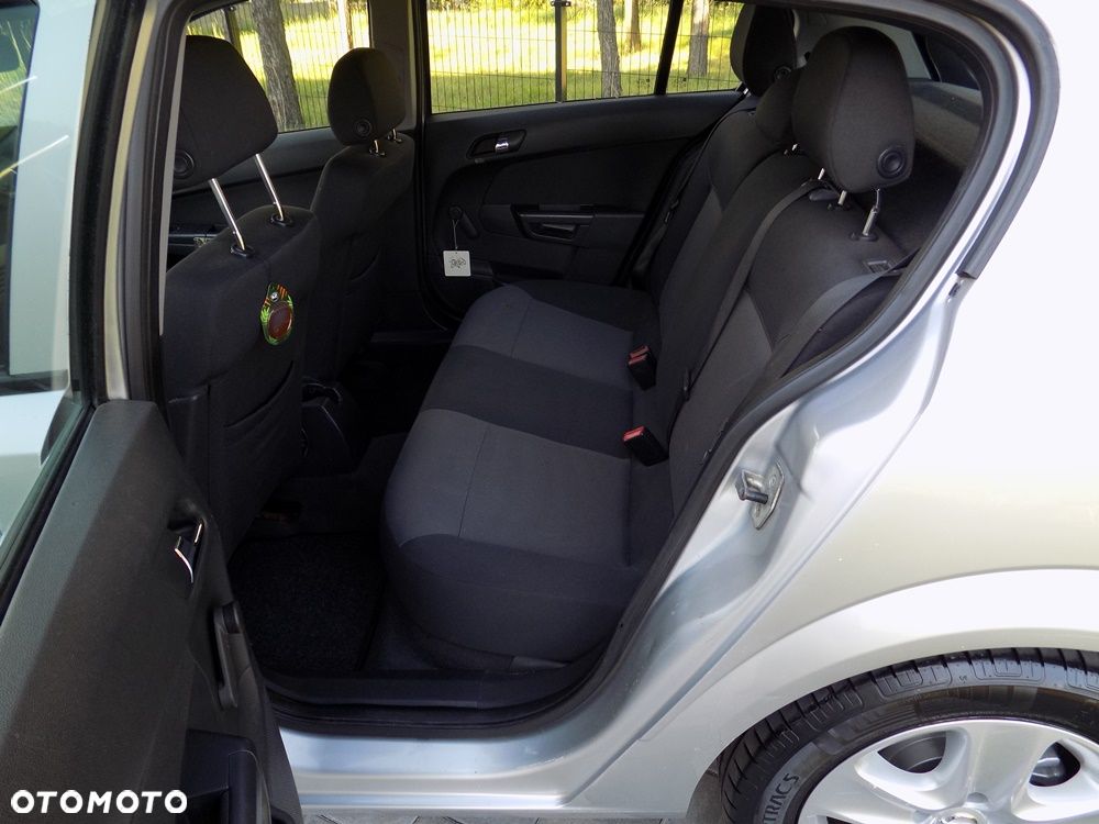 Opel Astra 1.6 Edition - 25