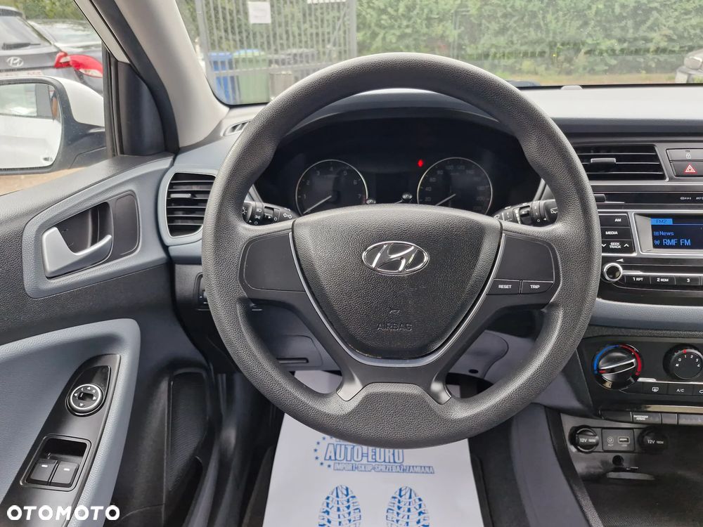 Hyundai i20 1.25 Classic + - 31