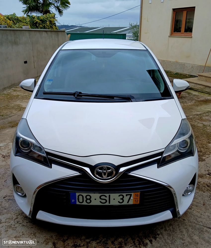 Toyota Yaris 1.4 D-4D Comfort+P.Style - 2