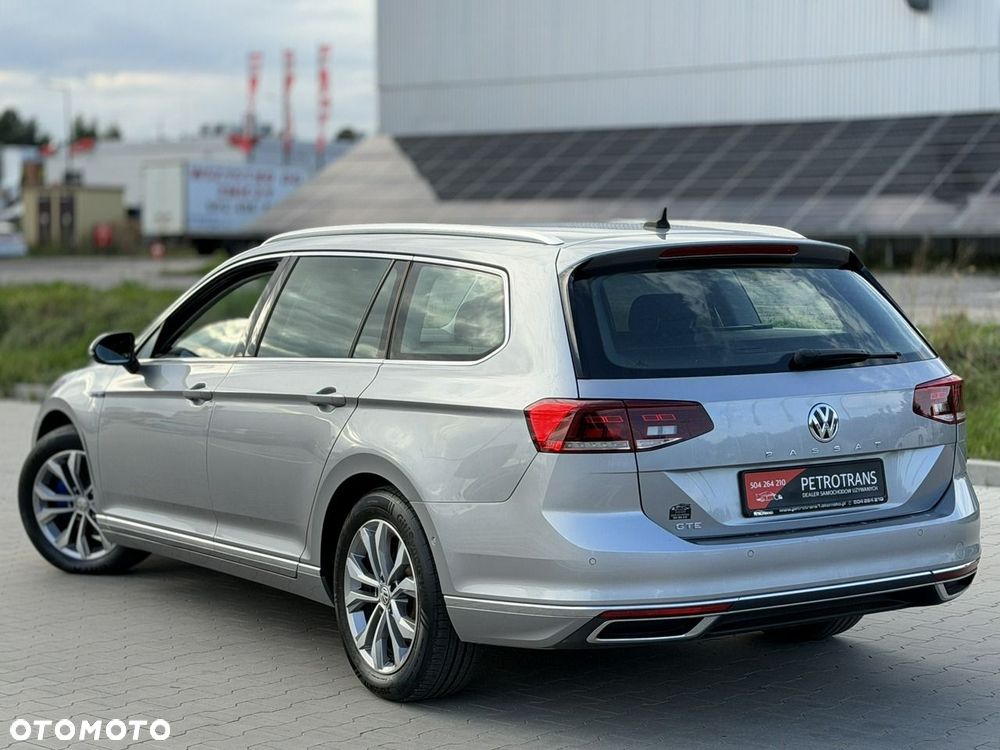 Volkswagen Passat - 6