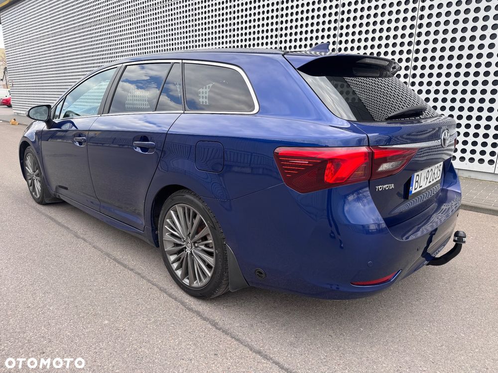 Toyota Avensis 2.0 Premium MS - 13