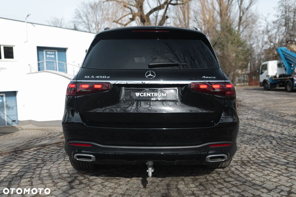 Mercedes-Benz GLS - 9