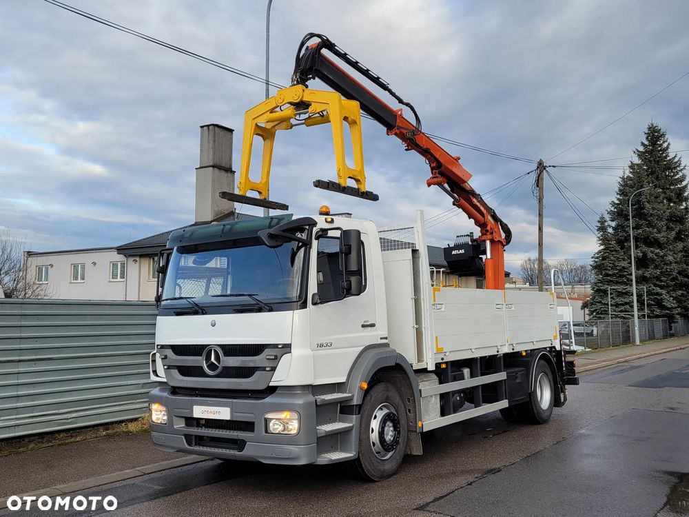 Mercedes-Benz AXOR 1833 330KM // HDS ŻURAW DŹWIG // KRÓTKI ROZSTAW // WYSOKA BURTA // MOŻLIWA WYWROTKA KIPER - 1