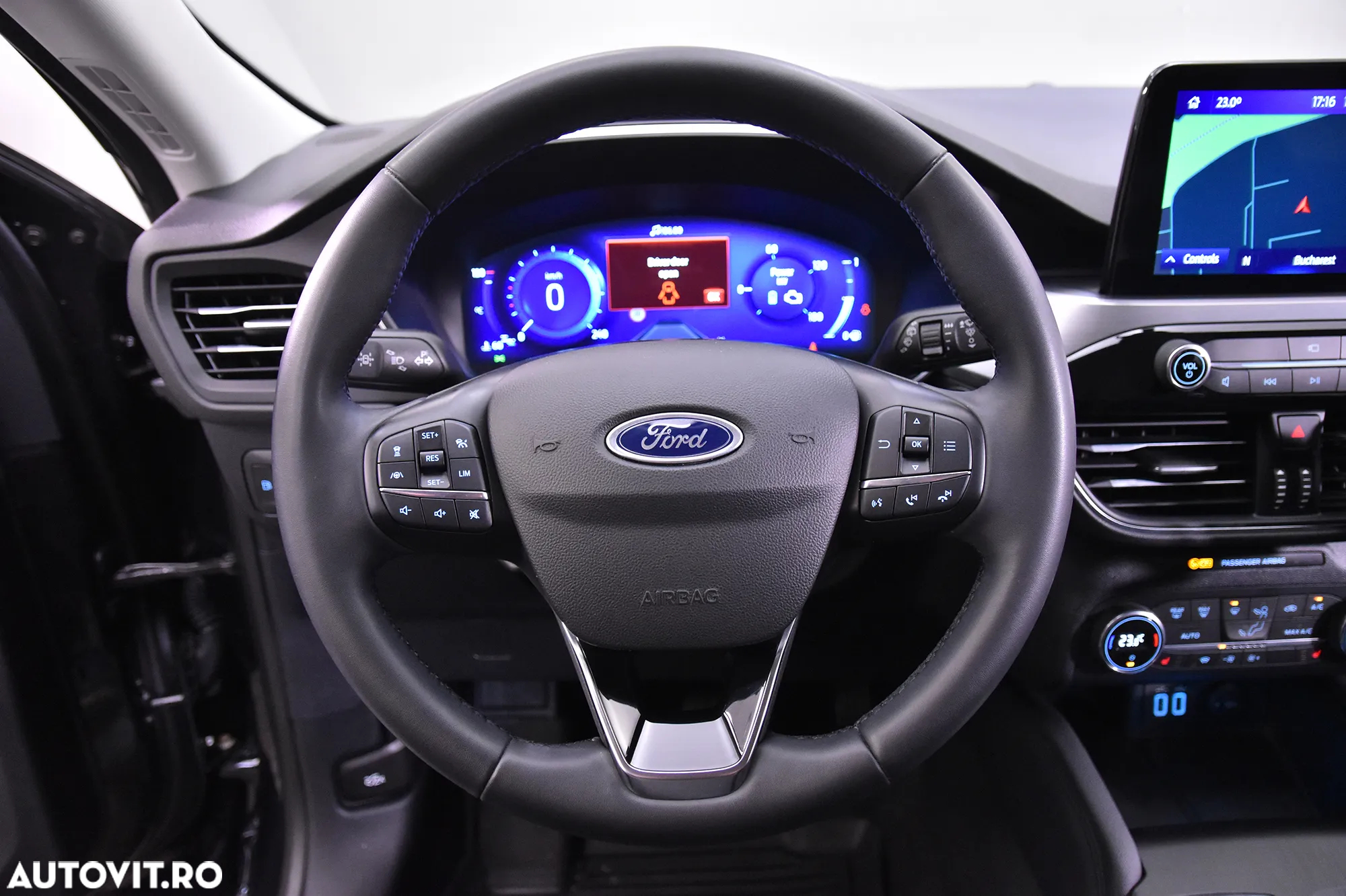 Ford Kuga - 16