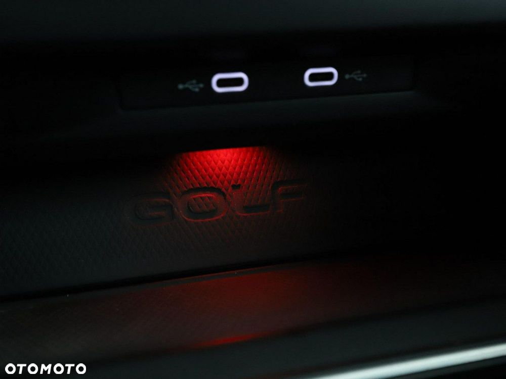 Volkswagen Golf - 31