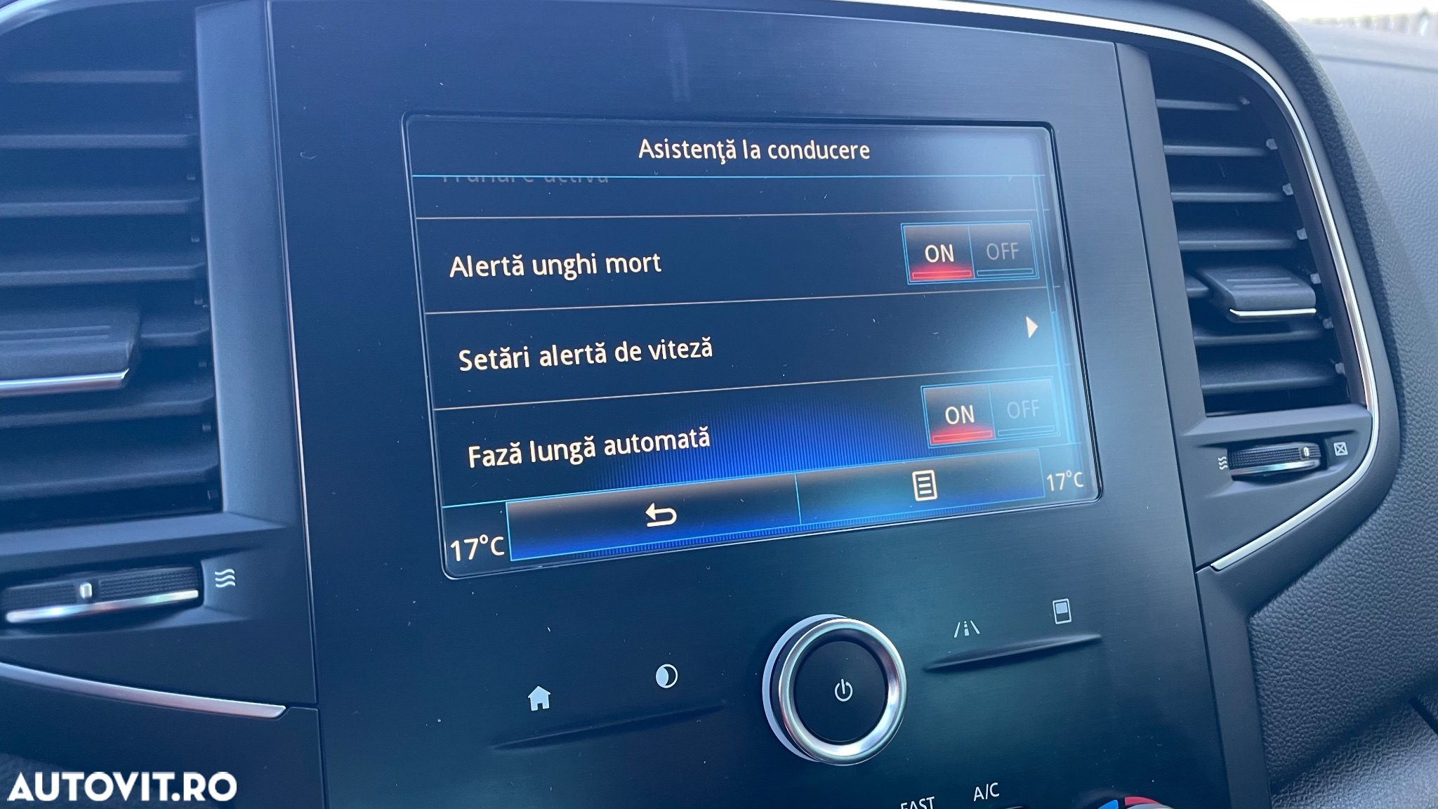 Renault Megane Grandtour ENERGY dCi 130 INTENS - 32