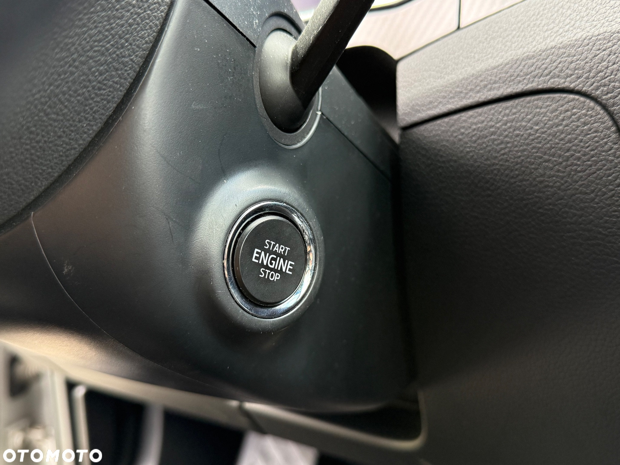 Skoda Superb 2.0 TDI Sportline DSG - 29