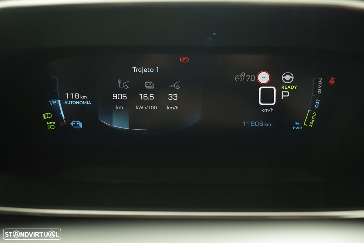 Peugeot e-2008 50 kWh GT - 17