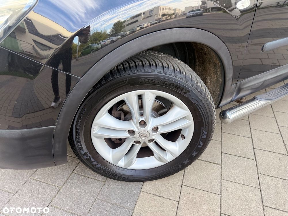 Nissan Qashqai - 25