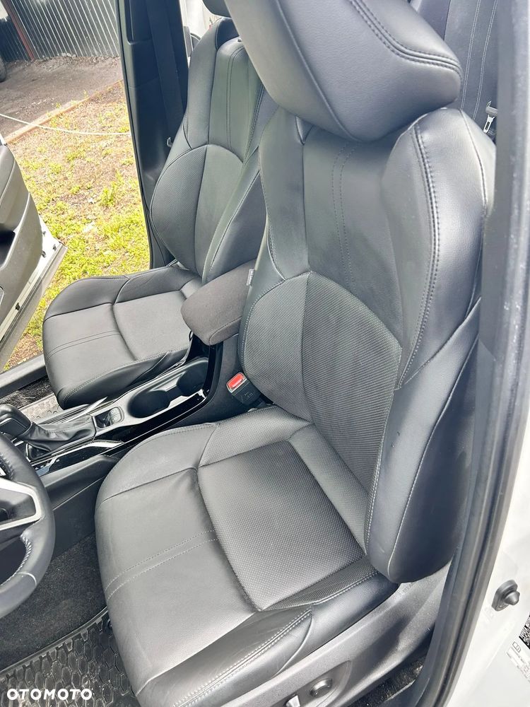 Toyota Corolla Cross 2.0 Hybrid Executive - 22