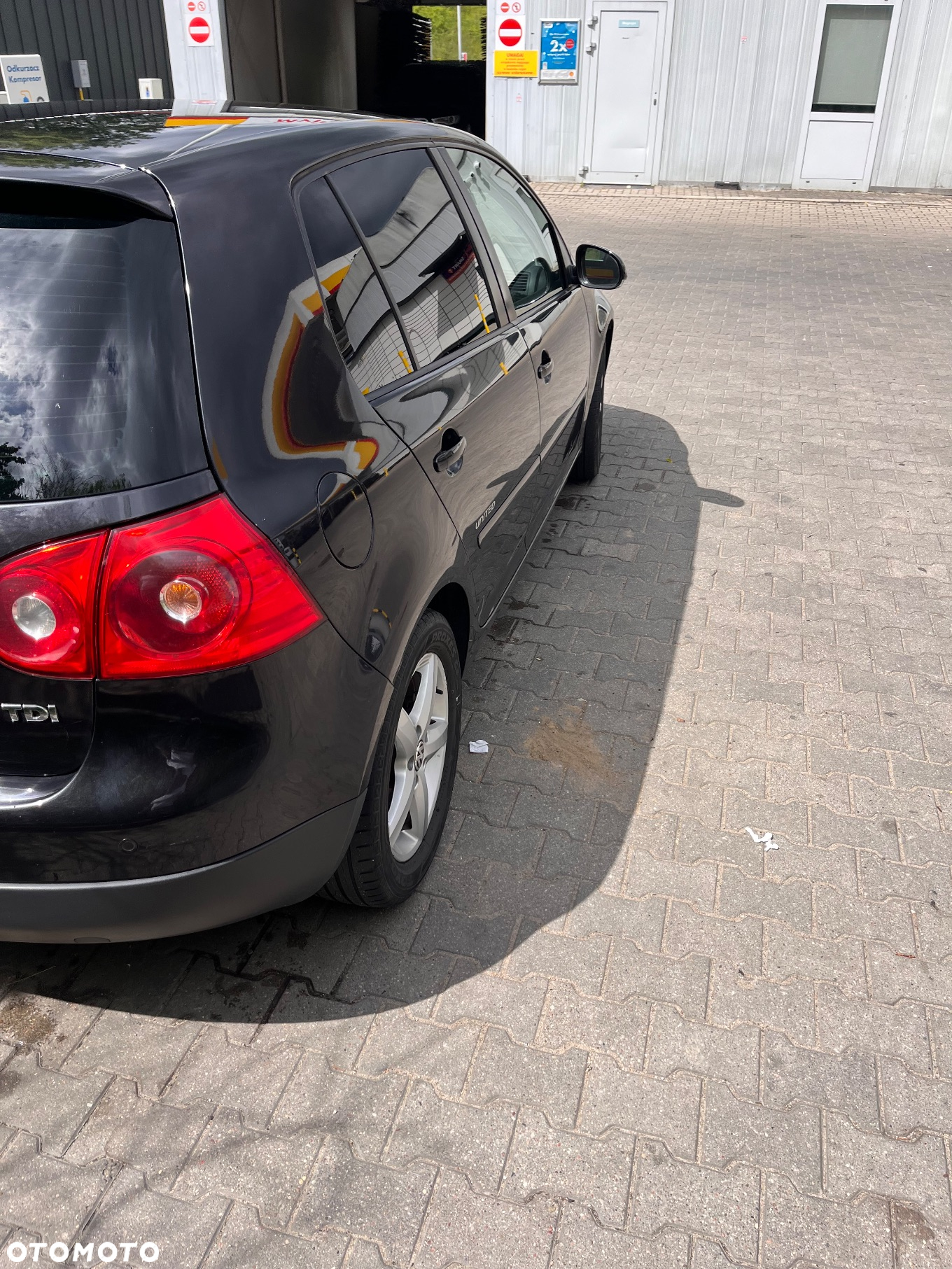 Volkswagen Golf V 1.9 TDI Comfortline - 4