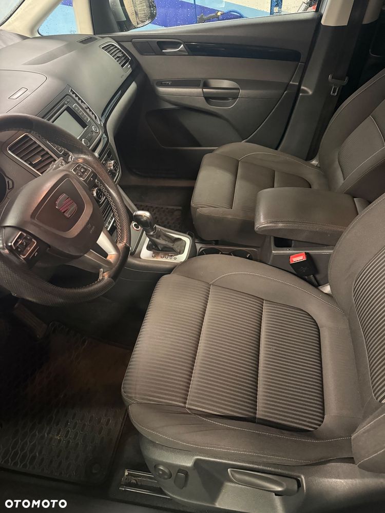 Seat Alhambra 2015 photo 4