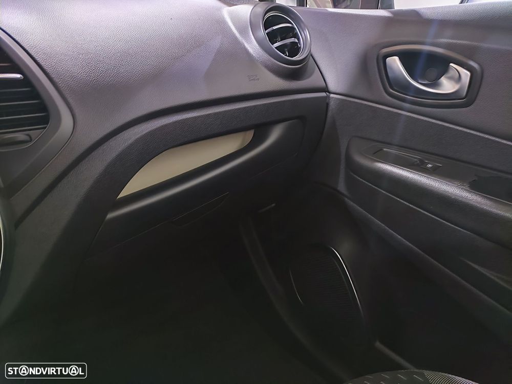 Renault Captur 1.5 dCi Exclusive - 26