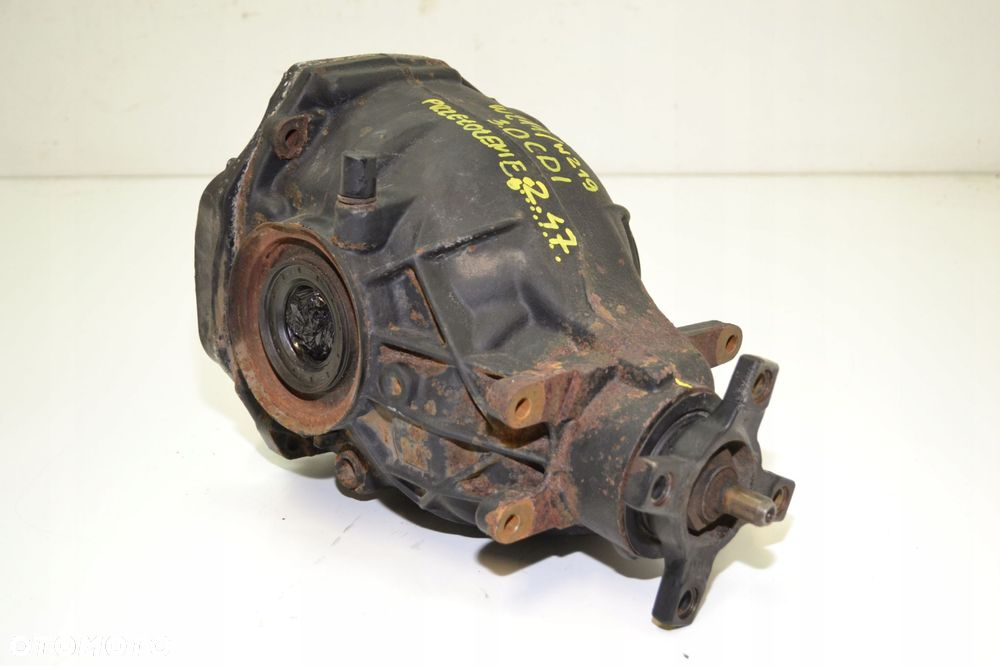 MOST TYLNY DYFER DEYFERENCJAŁ MERCEDES W211 3.0 CDI W219 A2303511808 2.47 - 3