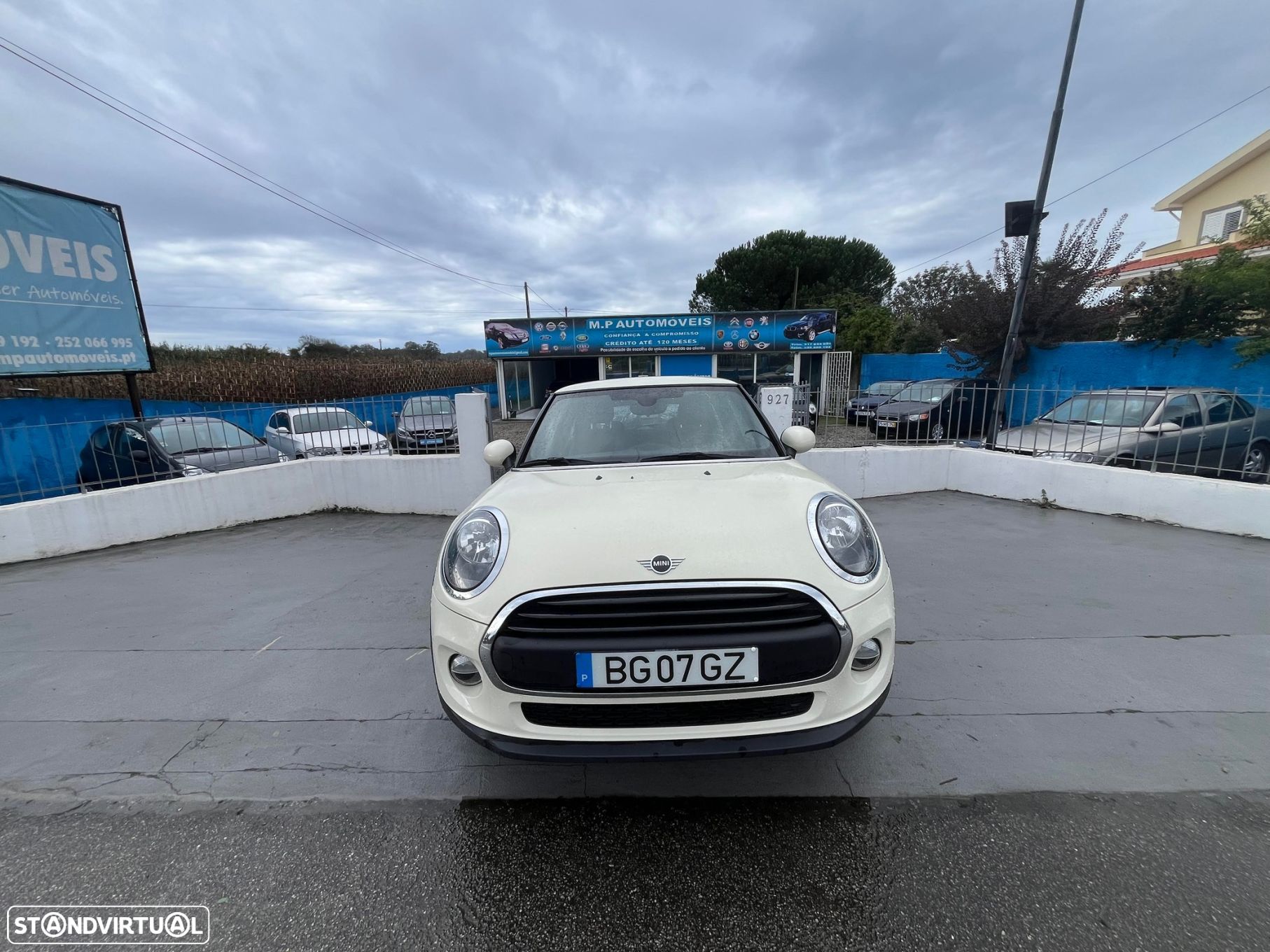 MINI 3 Portas One D - 1